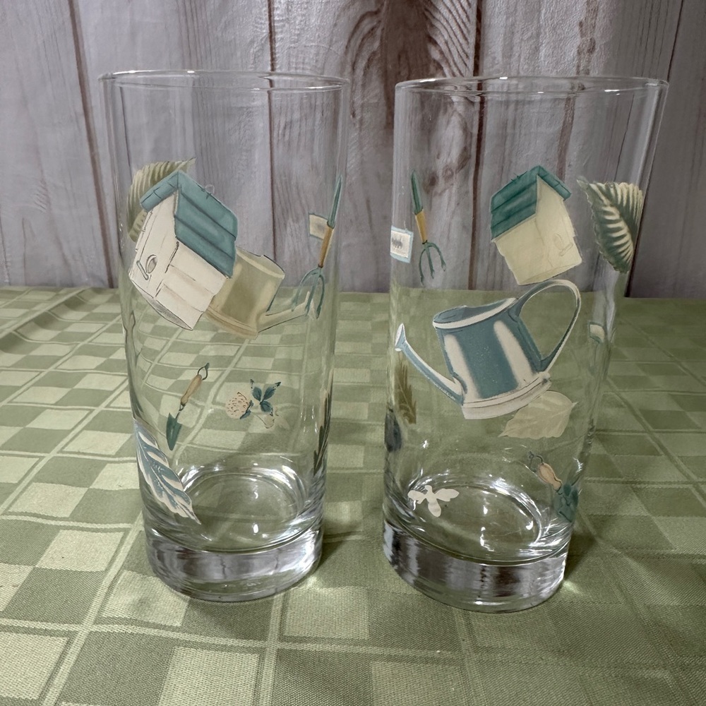 Pfaltzgraff Garden Theme Glasses with Blue and Green Accents - Picture 2 of 3